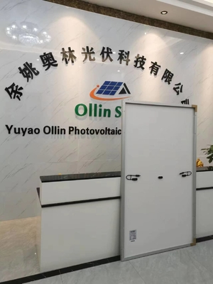 comprare modulo monocristallino di PV del pannello solare delle mezze cellule 460W per il sistema di energia solare online manufacture