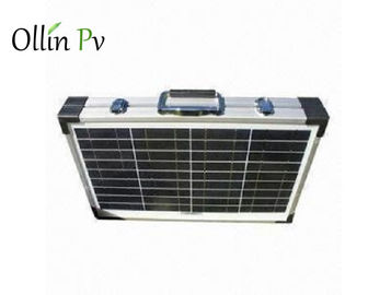 comprare I pannelli solari portatili pieghevoli dello strato bianco impermeabilizzano IP67 con la serratura e la maniglia online manufacture